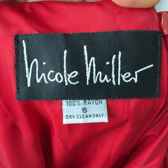 Red midi dress - Picture 5 of 5